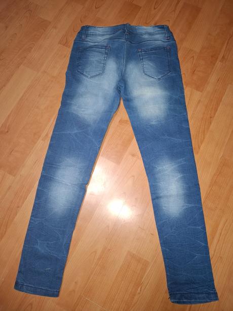 Dievčenske rifle, 140