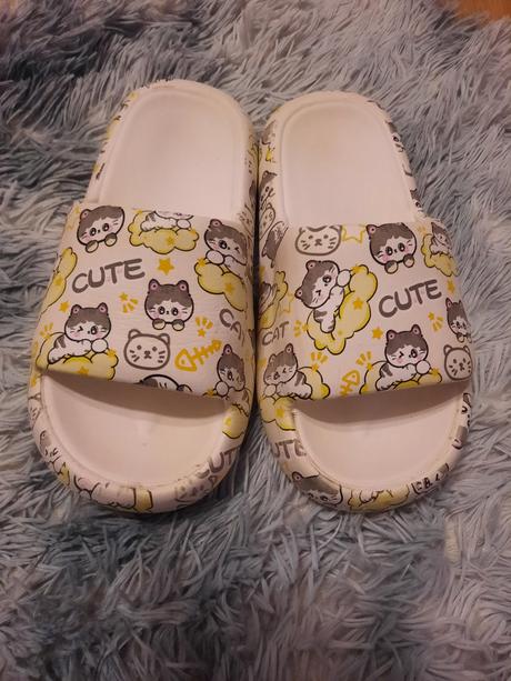 Papučky s mačičkamy, 35