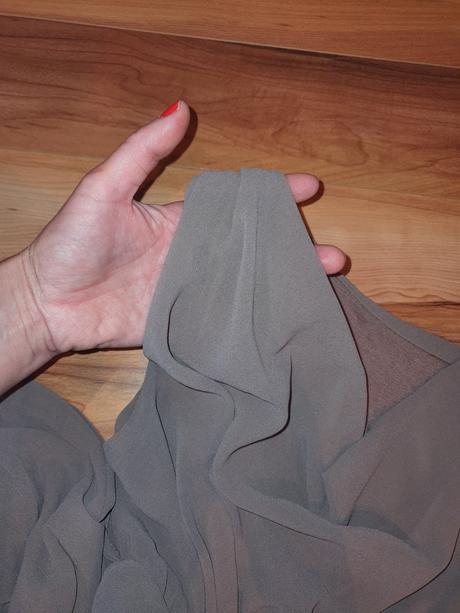 Prekrásne kvalitné padave šaty s, s