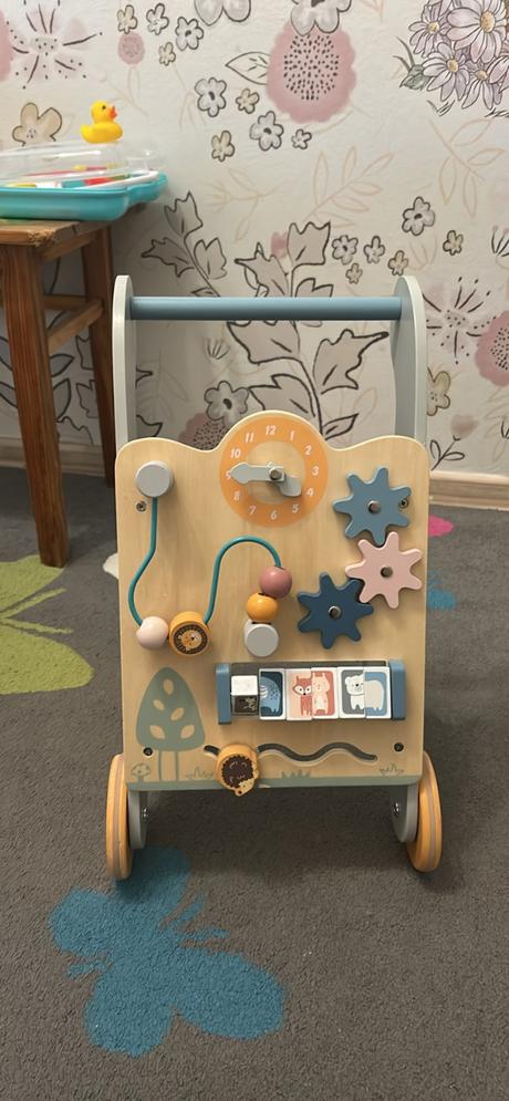 Detske drevené choditko, 