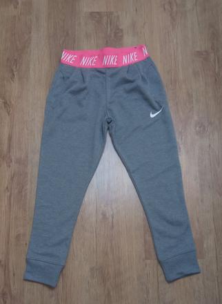 Nike dlhšie kraťasy, nike,s