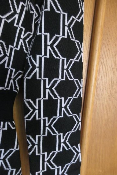 Karl lagerfeld original luxusne monogram saty m, m