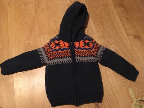 Teplucky svetrik na prechod, lupilu,104