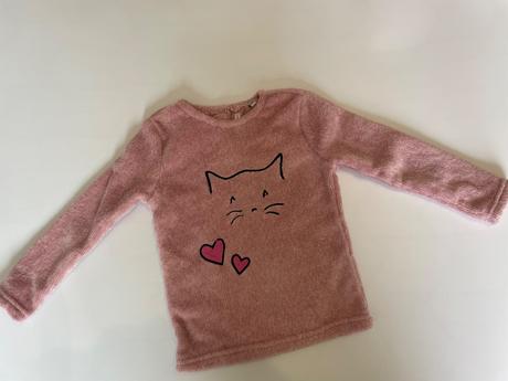 Chlpatá mikinka, 104