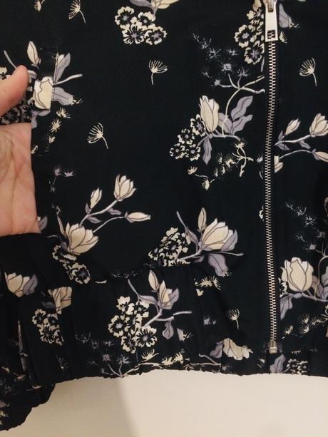 Bundicka s volanom, reserved,36