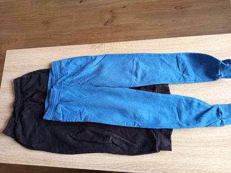 Mierne zateplené tepláky hm, h&m,140