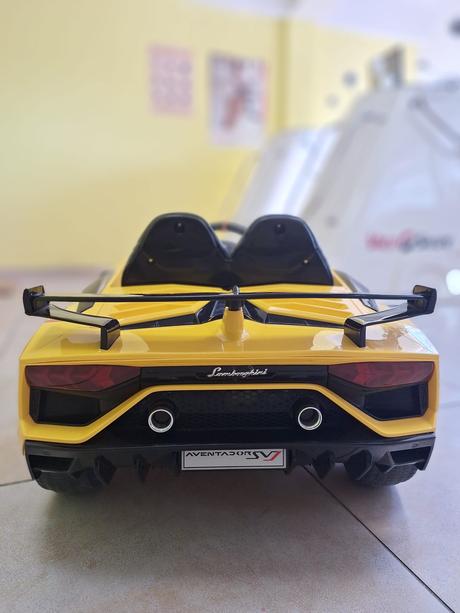 Elektrické autíčko lamborghini aventador,