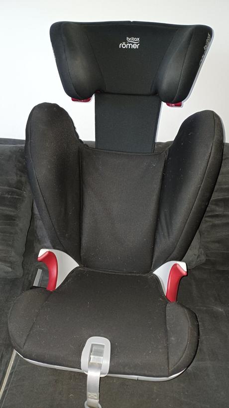 Autosedačka, britax