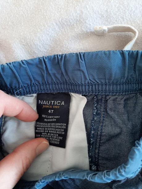 Kraťasy nautica, 104