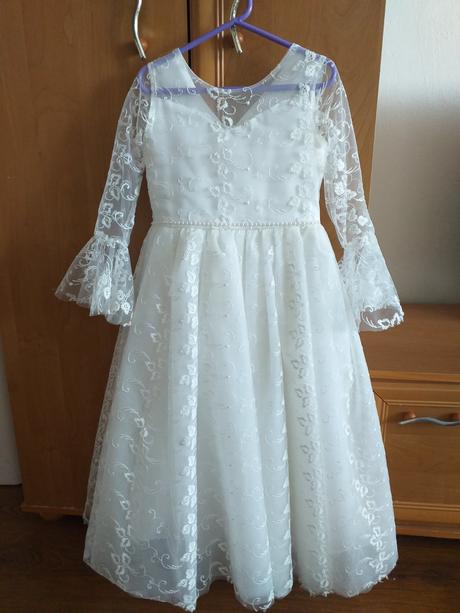 Spoločenské šaty, 134