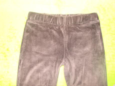 Tmavohnedé tepláky, cherokee,116