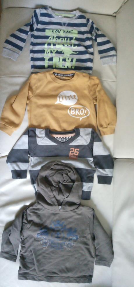 Chlapčenské mikinky 4 kusy v.74, 74