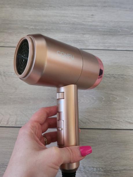 Malý fén confu 1800w, 