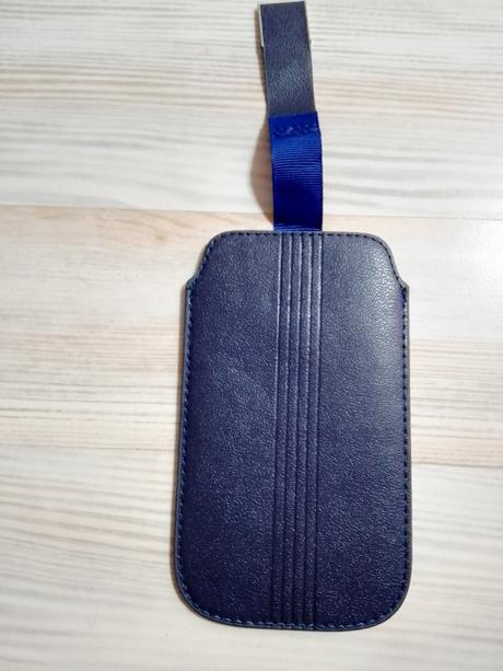 Puzdrá na mobilné telefóny, 