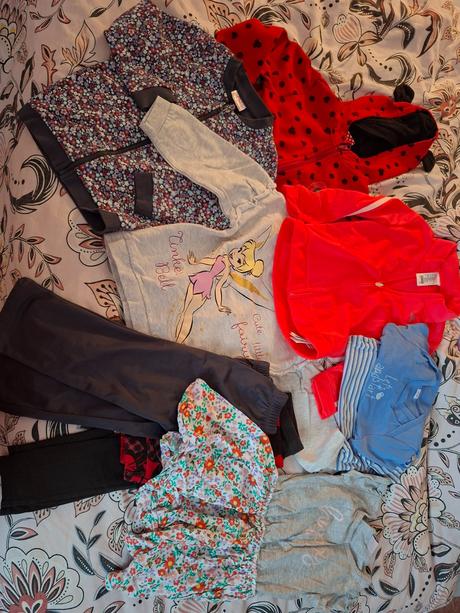 Mikiny, leginy, body 92,98, 86–98