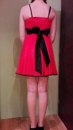 Spoločenské šaty, 36