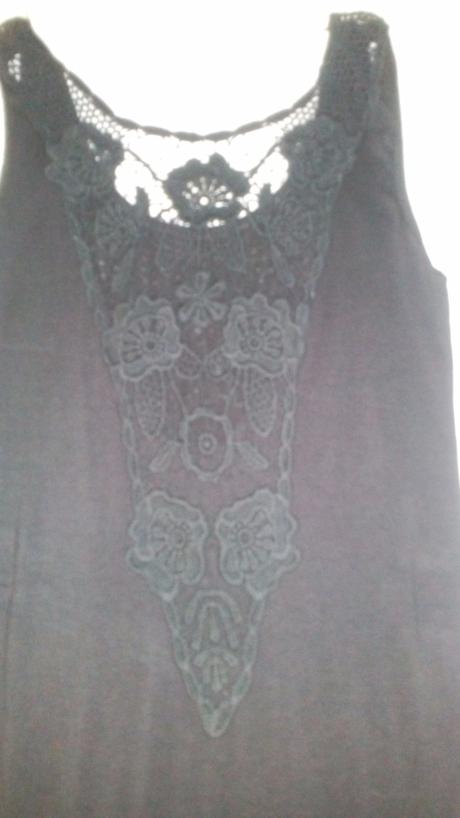 Čierne šaty s krajkou, m