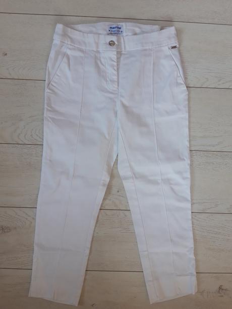 Biele nohavice po clenky, mayoral,140