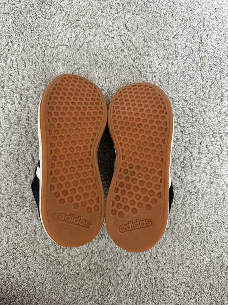 Adidas tenisky, adidas,35