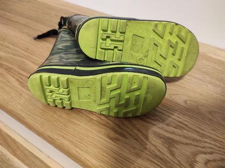 Maskacove gumaky, 25