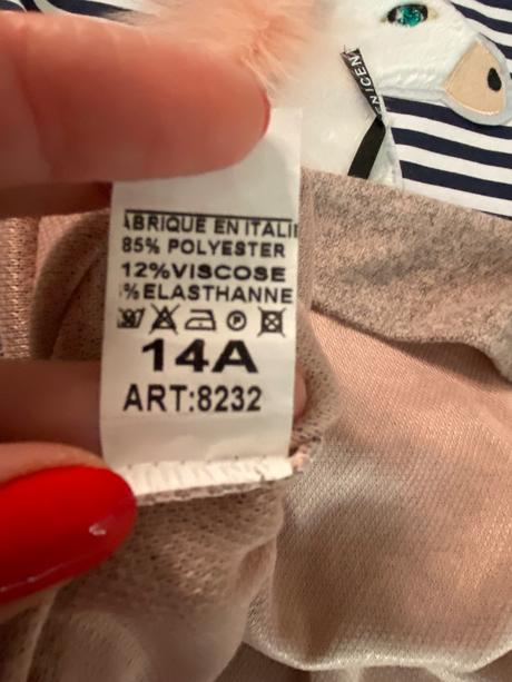 Šaty s jednorožcom, 164