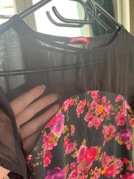 Čierne tričko elegantné s kvetinkami terranova, terranova,s