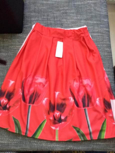 Šaty a sukne - rôzne, l / m / s