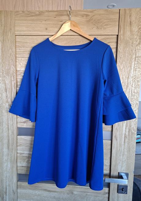 Dámska tunika s volánikovými rukávmi, m