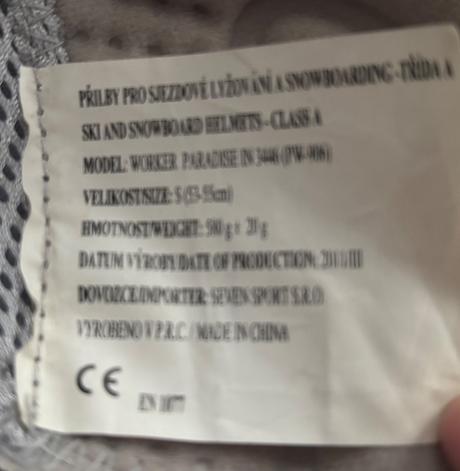 Prilba na lyžovanie/snowboard, s