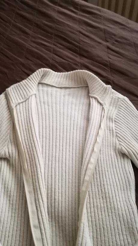 Svetlý svetrík na zips, l