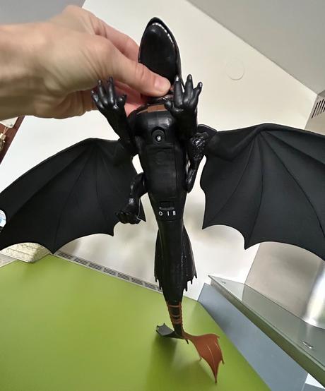 Hračka drak nočný bes,