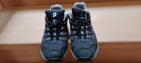 Topánky na dvor, 36