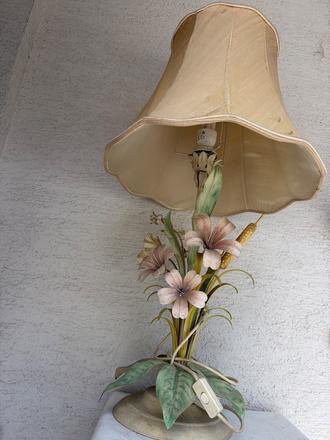 Unikatna 85 cm velka stojaca vintage kovova lampa,