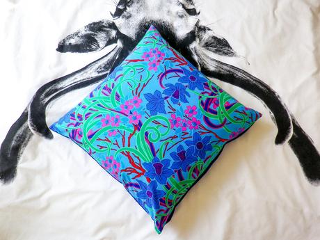 Obliečka na vankúš blue flowers 50x50cm, 50,50