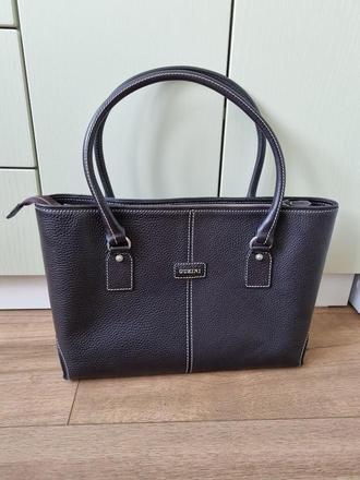 Kožená čierna kabelka guzini, 