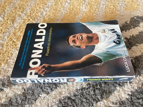 Ronaldo - posadnutý dokonalosťou (2012), 