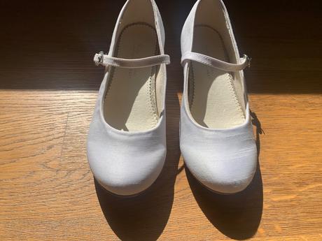 Topánky na svadbu / 1. sväté prijímanie, next,33