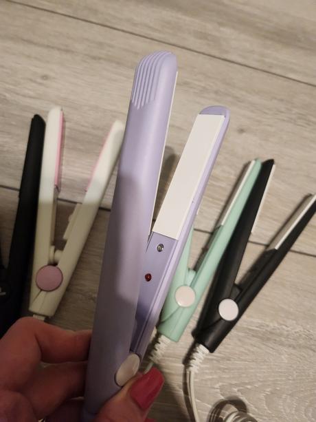 Mini žehličky na vlasy..., 