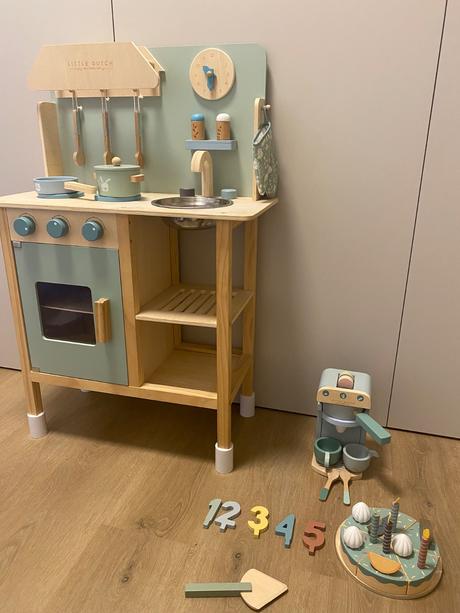 Kuchynka little dutch s prislusenstvom, 