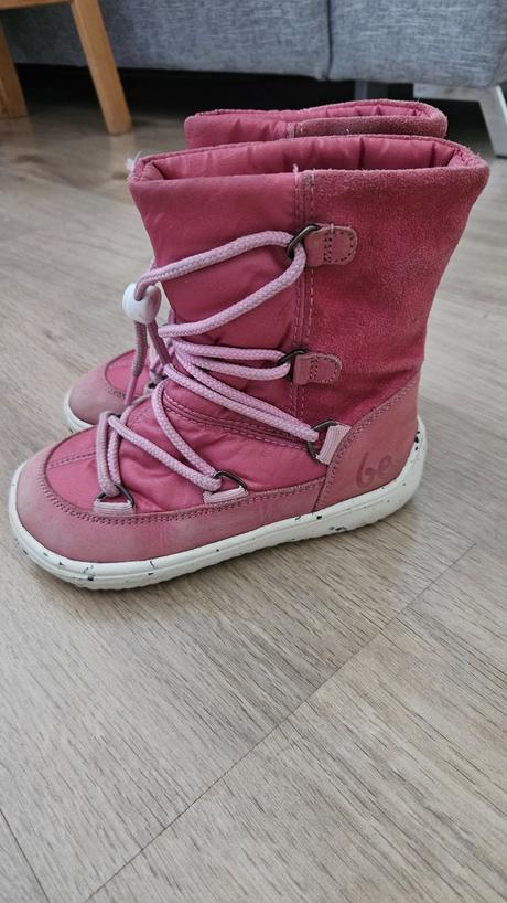 Snehule be lenka, be lenka,26