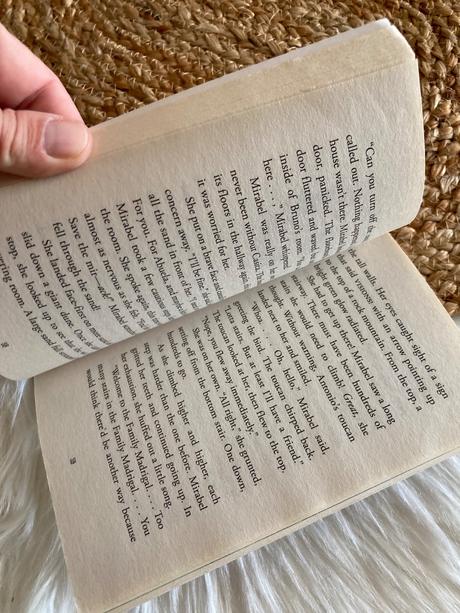 Disney encanto the junior novel,