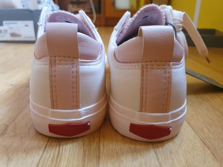 Ružové tenisky, 38