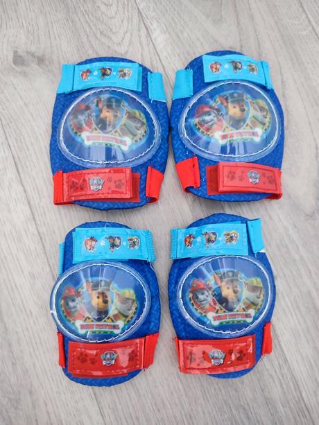 Prilba a chrániče, s