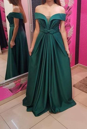 Kvalitné spoločenské šaty, 40