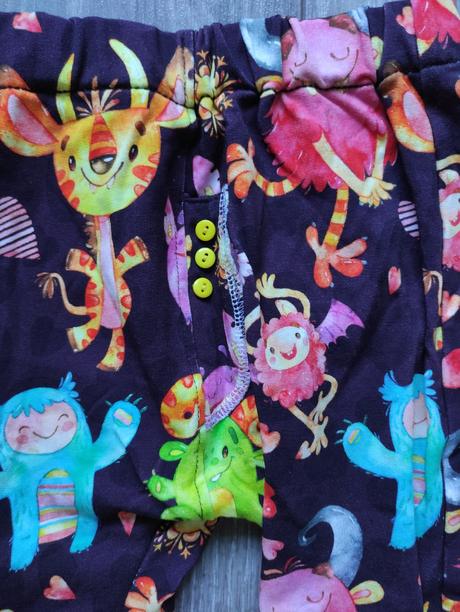 Trojštvrťové nohavice top stav, 92