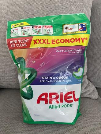 Ariel kapsule na pranie 50ks,