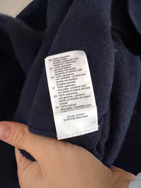 Kašmírový kardigan allude v námorníckej farbe, l