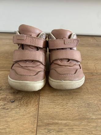 Dievčenské topánky, protetika,24