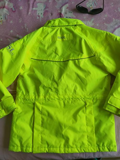 Reflexná bunda, 140