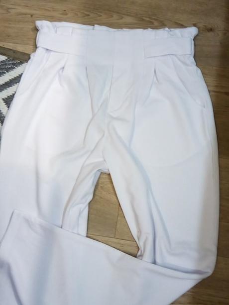 Snehobiele krásne vysoký sed s riasením xs/s, xs